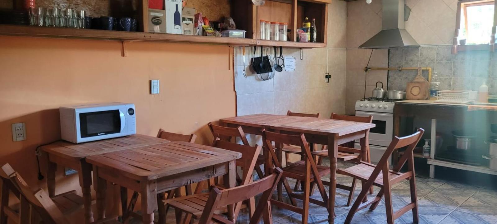 Hostel Las Cuatro Estaciones El Chalten Luaran gambar